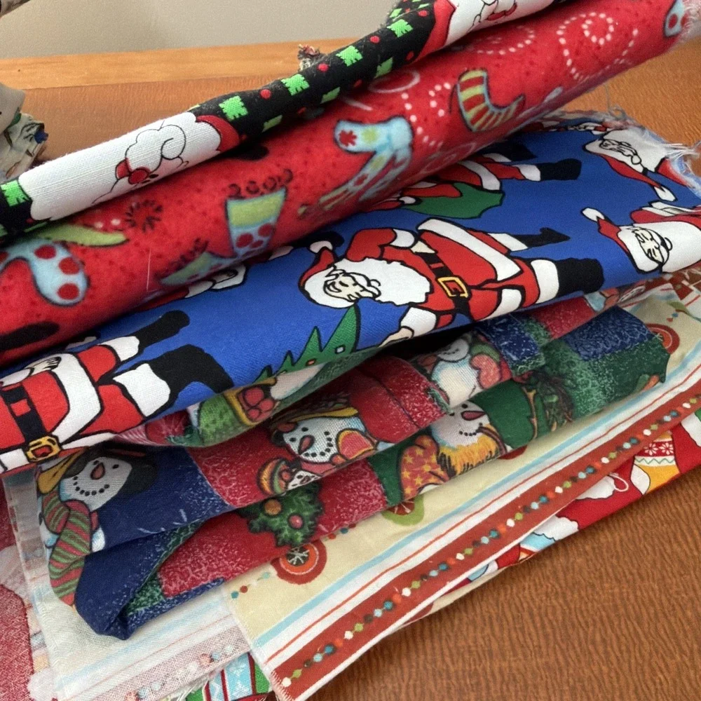 Vtg Christmas Fabric Lot, 9 Designs Have 1 Yard And A Pile Of Fabric Remnants